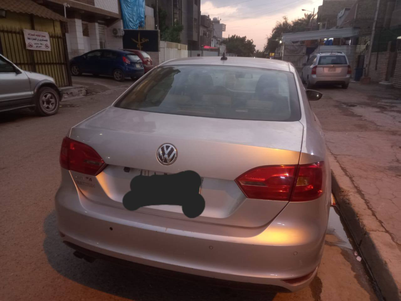 جيتا 2012 خليجي محرك 2000 بدون تربو السعر٨٥ وبيهة مجال وعطل بسيط بيهة ينزل من سعرهة .....السيارة بسمي تحويل ثاني يوم المكان بغداد ***********
