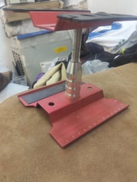 ستاند سيارة • حجم كبير • يتحمل كل السيارات