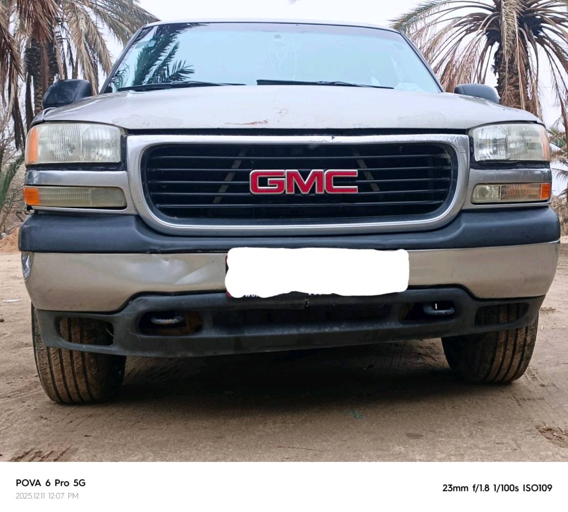 السلام عليكم جمسي كصه جنطه متوئم طبق الاصل بتره محرك كير اكسل خير من الله فول كشر شوف العين اشاير ب المري الجانبيه 
ترايك  وين ميعجبك 200