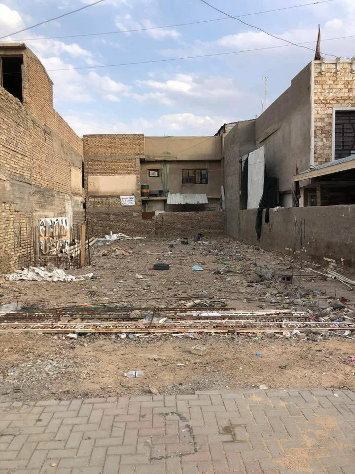 قطعة ارض تجارية للبيع المساحة 200 متر
الواجهة 10
النزال 20 
تقع في شارع 40 تجاري حيوي 
العنوان  بغداد البياع -الرساله شارع الضغط مجاور كماليات علي الشمري ب القرب من اسواق العمدة

#ملاحظة تباع قطعة واحده او تقسم نصفين يباع كل نصف وحده
للاستفسار الاتصال على رقم صاحب القطعة 
***********
