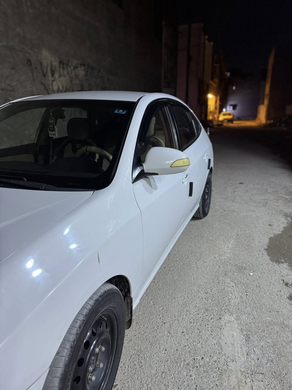 سلام عليكم 
النترا 2011 للبيع
السياره وارد خليجي نضيفه مابيها اي عطل او خلل بمحرك كهربئيات صدر كله كامل مكمل سياره بيها طخطخة شوارع شي بسيط تحكمات كهربائيات وسياره ماماشيه هواي سياره نضيفهومرتبه استعمال شخصي للأستفسار ‭0771 009 8758‬
