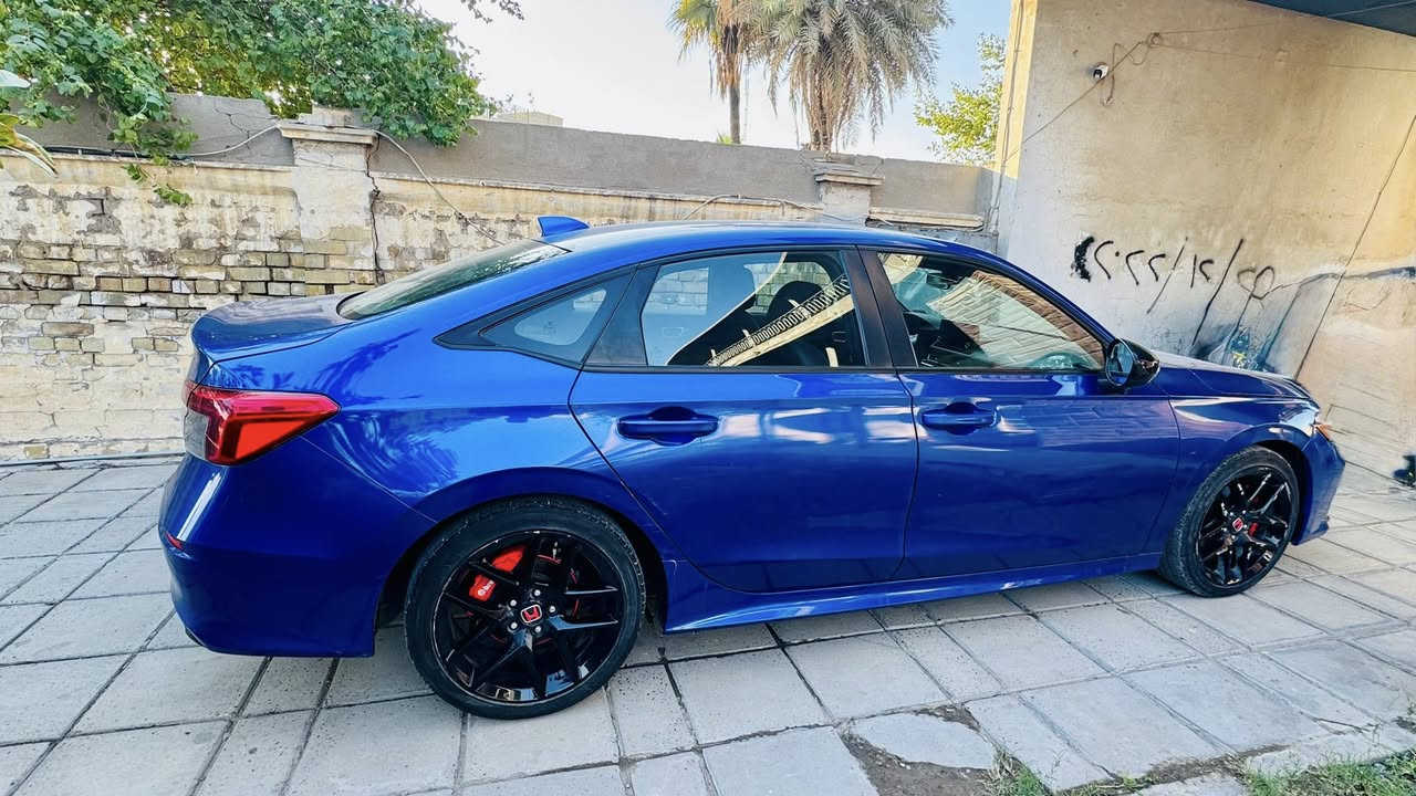 للبيع هوندا سيفك 2022
رقم بغداد باسمي
فئه سبورت مكينه 2000
وارد امريكي سياره ماشيه 45 الف ميل
حادثها سطحي جاملغ وبنيد صور الحادث بالمنشور 
مكان السيارة / بغداد  
السعر / 143 ورقة وبيها مجال بسيط

للاستفسار الاتصال :  ***********
