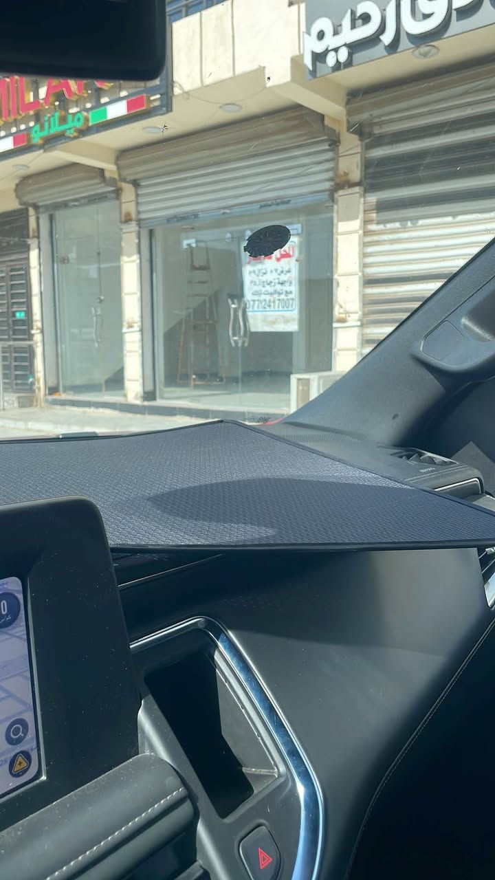 مديل ٢٠١٠
كفاله عامه 
بدون اي نقص رقم سليمانيه باسمي 
السعد ١٢٥ وبيها مجال 
***********
مكانها العماره
