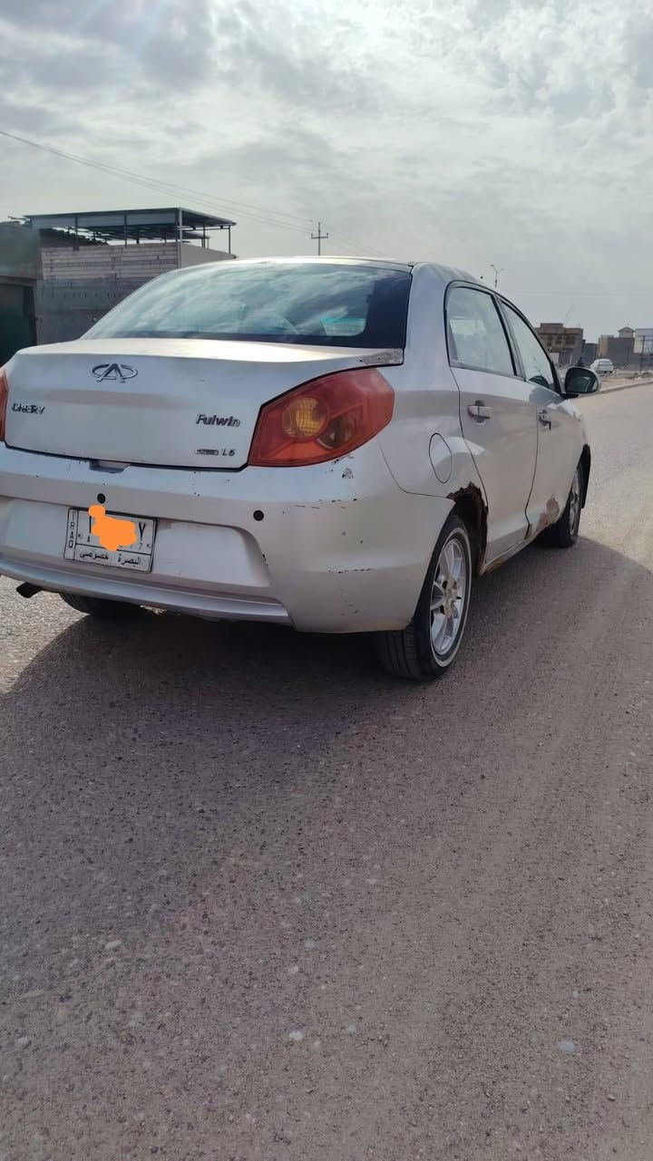 السلام عليكم سياره شير بلاديه مكينه وقير كفاله بالكرتون هسه توه مشدودات جده شرط تبريد ثلج سنويه لل 28 سنه مجدده شرط التحويل تخم تاير جديد حداديه جاهزه فقط بس الهلالات بين خياس سياره ما ناقصها اي شيء جاهزه كلش كفاله من الضربه مكان السياره البصره ابو الخصيب السعر 31 وبيها مجال حق الجيه***********
