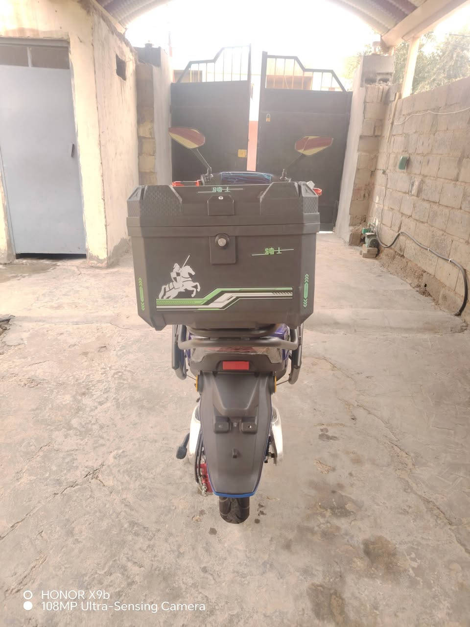 دراجة شحن سكنس للبيع
مواصفات/...💫

1. MP3 بلوتوث💯

2. مانع سرقه 💢

3. دبل اشاره 💥

4. تحكم عن بعد 💥

5. تشغيل ذاتي 💯

6. + لايت كدام و وره 💯

7. تايرات جدد💢

8. 💫 بطاريات ع فحص فول 

9. 💥 مستخدم قليل 

10  الماطور كامل 💢

11. شركه كوري ام ار 💯💯💯💯💯

12 كلشي شغال بي  🏷

_ _ _ _ _ _ _ _ _ _ _ _ _ _ _ _ _ ...

ملاحظه/ 🖐👉

               💢الماطور مستخدم  💢

السعر  《 725 》بي مجال اذا شراي 💸

للاستفسار أكثر 《خاص》📩

***********
