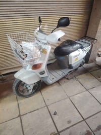 دراجه نظفه بلادي سعر ٤٠٠ بحاله جيده ٠٧٩٠٢٤٧٤٨٧١