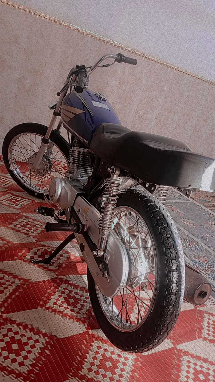 للبيع كلوكي مفتوحه بس ولفات 450سعر وشراي بي خير ويدلل رقمي***********تصال
وتساب***********
