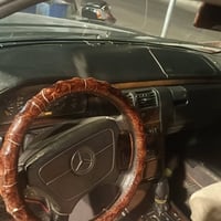 مارسدس للبيع موديل٩٦ب70وبيه مجال قليل للتواصل07823958343