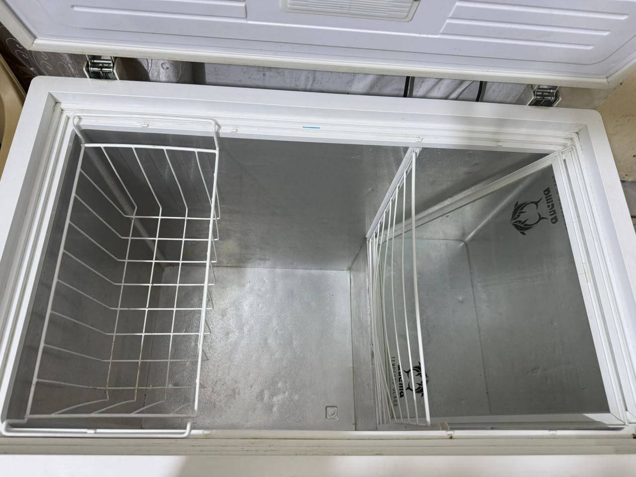 غراض بيت للبيع المكان بالحرية للاستفسار عالرقم***********
