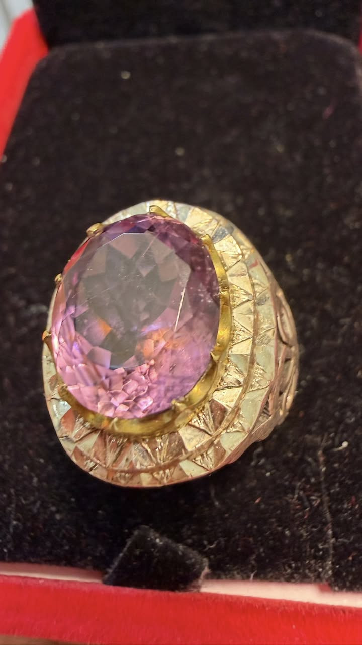 بسبب احد الشرفاء حجزهن ودزيت وما استلم الطلب اعيد النشر
خواتم جمشت عدد 2 صياغات جميلة يدوية    ابيع سويه وسعر مناسب اليريدهن يدلل يتصل ***********
