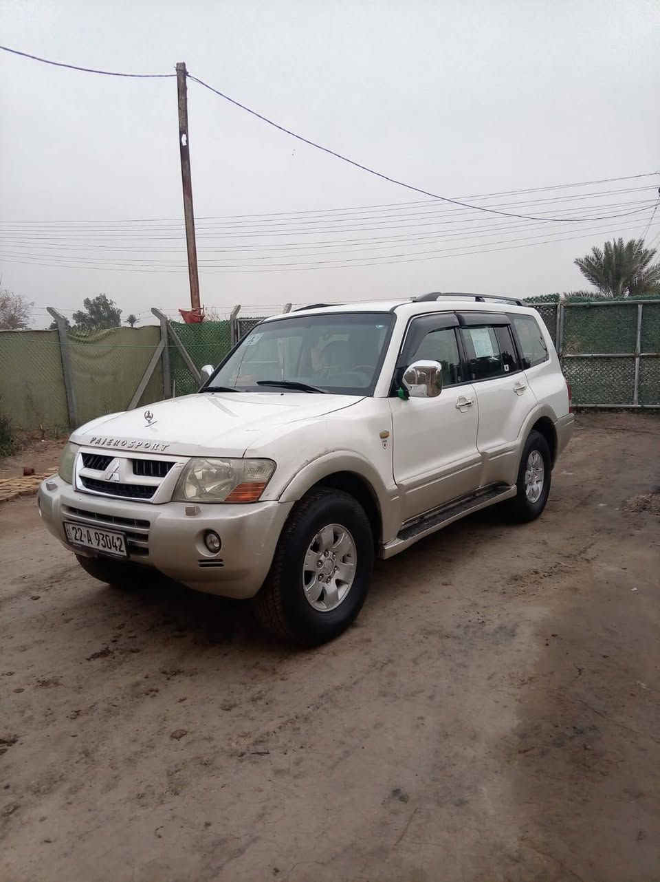 باجيرو ٢٠٠٤ مواصفات سبورت
كفاله عامه من الكلبه والضربه والصبغ
محرك وكير بلادي فور ويل 
رقم أربيل الجديد
تخم تاير وحداديه جديد

*********** وتساب موجود
مكان السيارة /ديوانيه
السعر ٩٠
