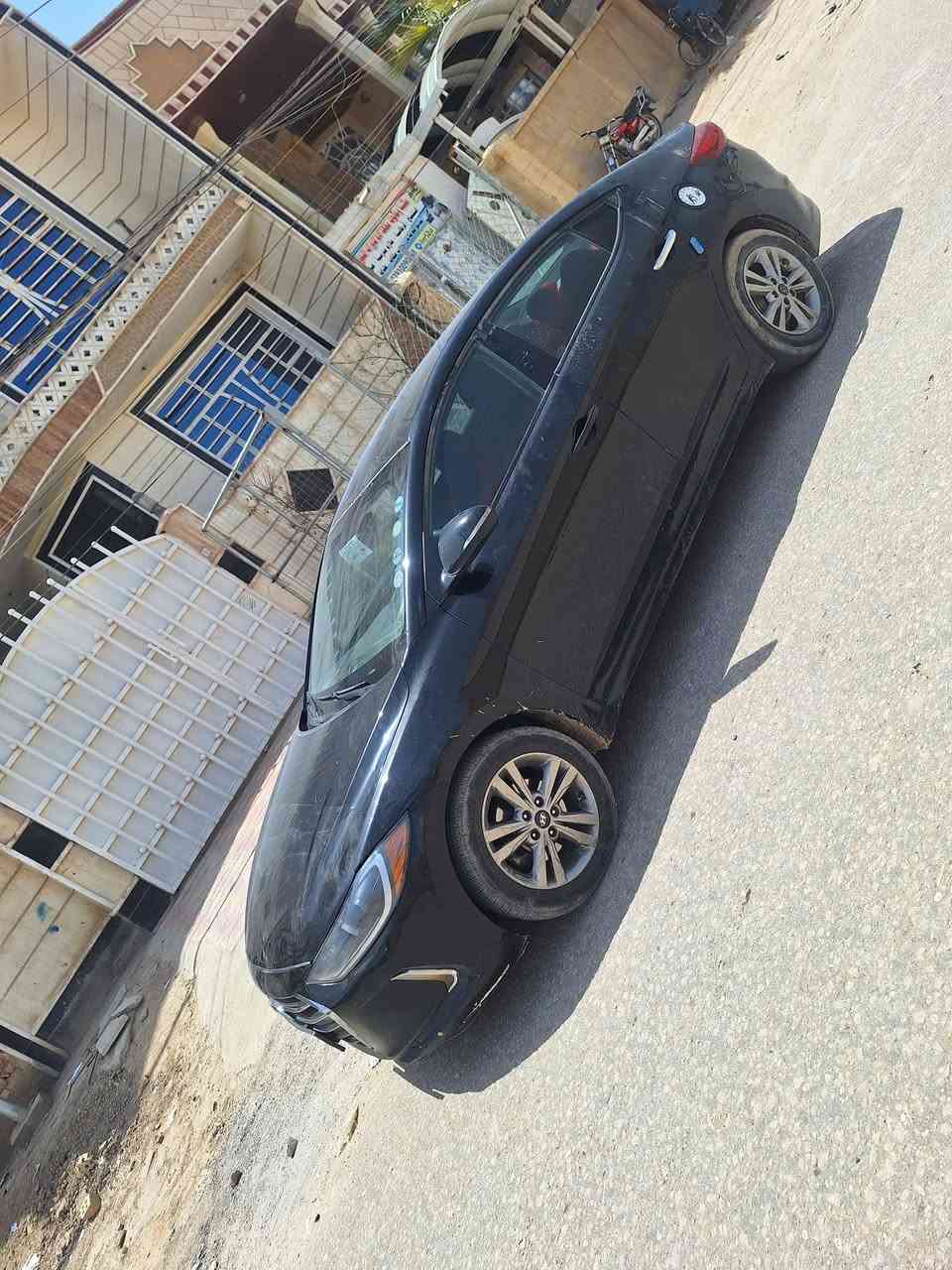 السعر ١٠٥ الاتصال *********** الانترا ١٨ وارد امريكي حادثها فقط خشم البنيد محرك ٢٠٠٠ دوش رقم سليمانيه تريد تحويل وكاله اني حاضر  العنوان بابل
