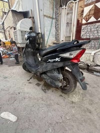 دراجه كامكو v2 نضيفه مكفوله كفاله عامه  مديل 12مكانه شطره  غير متواجد ...