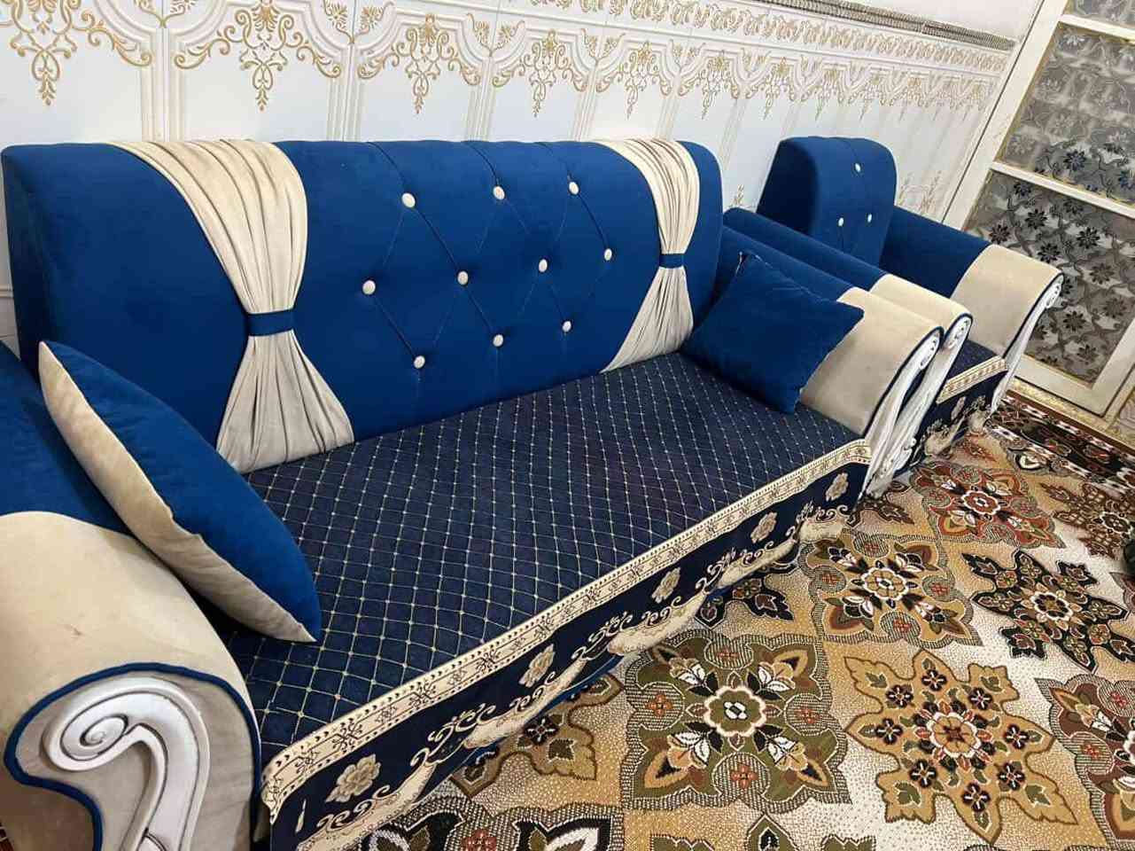 سلام عليكم تخم 11مقعد مع تخم طبلات لبيع استفسار ***********
