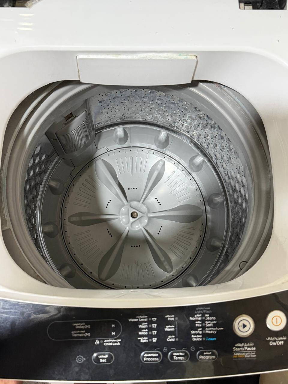 السلام عليكم ثلاجة جديدة فين لوكس + غسالة الحافض اوتاماتيك 11كيلو + بلازمة توست حجم 55 + كاونتر وملحق متر و10 + براد الوادي حجم صغير + ميز بلازمة + تخم + اوفن للستفسار *********** واتساب
