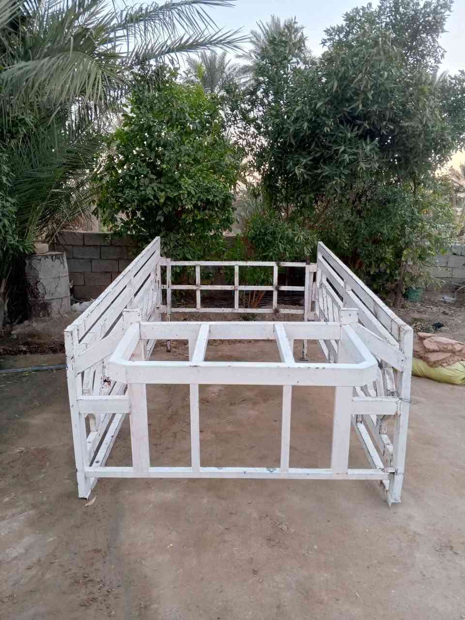 السلام عليكم محجر كيه نثيه للبيع *********** المكان ديالى شهربان
