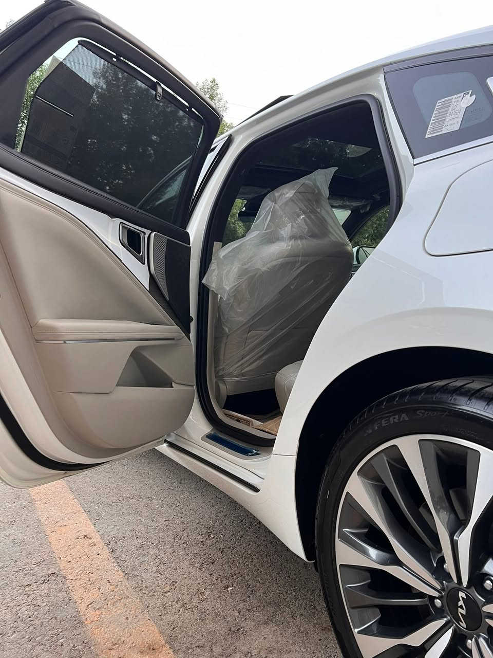 للبيع ..
كادينزا K8
موديل 2024 
ماشيه 15 كيلو متر فقط وضع زيرو
فول مواصفات vip
ضمان شركه الدوليه حصرا 
مكفوله كفاله عامه شرط 
سعر مناسب 
٢٧٧ ورقه مع مجال جدا بسيط
مكاني بغداد حي الجامعه
***********
