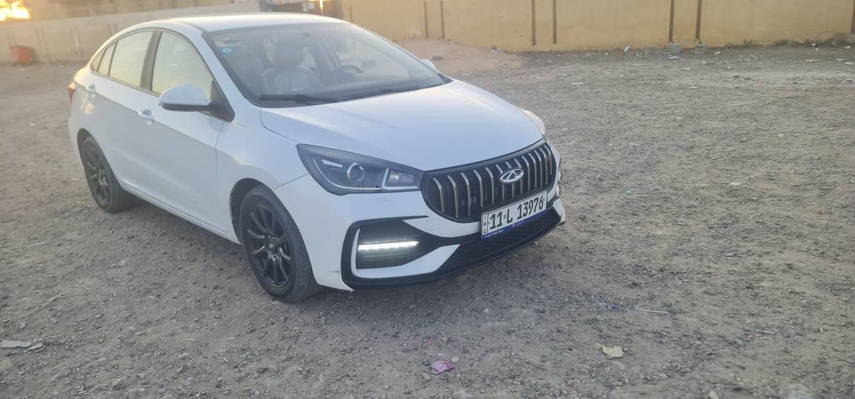 السلام عليكم لبيع سياره شيري اريزو 5موديل ٢٤  بغداد رقم جديد بسمي سياره حلوه اخت زيرو ماشيه ١٨ الف بيها شخط باب سايق و بارد كد شبر جامغ امامي قطر صبغ ما بيها سياره  سياره موصفات مري كهرباءي جام اوتو هاند بريك دكمه اوت هولد ثلاث انظمه قياده  كروز سرعه شاشه كاربلي تبريد قطعتين اشاير بل مري لد نهاري ثلجي ويل كب كروم تحمكمات بل استيرن و مثبت سرعه كامره وحساسات خلفيه  وبعد موصفات بيها حلو ه سعرها ٩٨  وبيها مجال كلش بسيط مكانها الاعلام لتواصل عل خاص او رقم ***********
