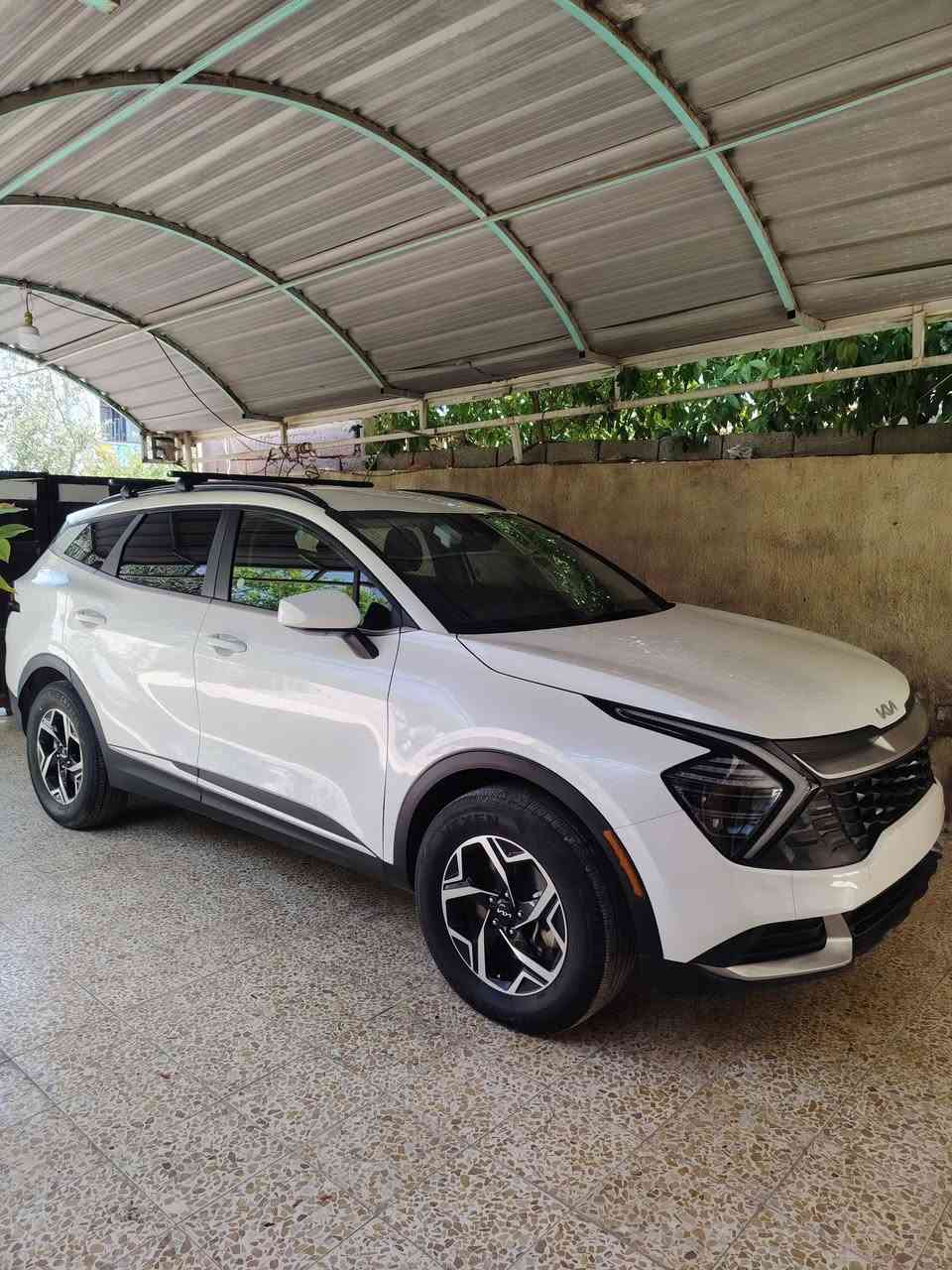 سبورتج 24 امريكي مواصفات LX بدون رقم تترقم جميع جميع المحافظات 
دفع رباعي AWD
 فول تحكم ستيرنك
اربع انضمه قياده 
 قيادة ذاتية تستدير مع انحراف الطريق بدون تدخل                          تحذير قبل الاصتدام
توقف ذاتي تحديد مسار
مانع انزلاق  و ABS
نظام منحدرات
كامرة خلفية 
شاشة كبيرة متصلة
تبريد قطعتين
واير ليس  ابل كار بلي واندرويد اوتو 
انارة LED  نهاري وعالي وناصي
العنوان ديالى بعقوبة
 والسعر185
 اتصل ***********
