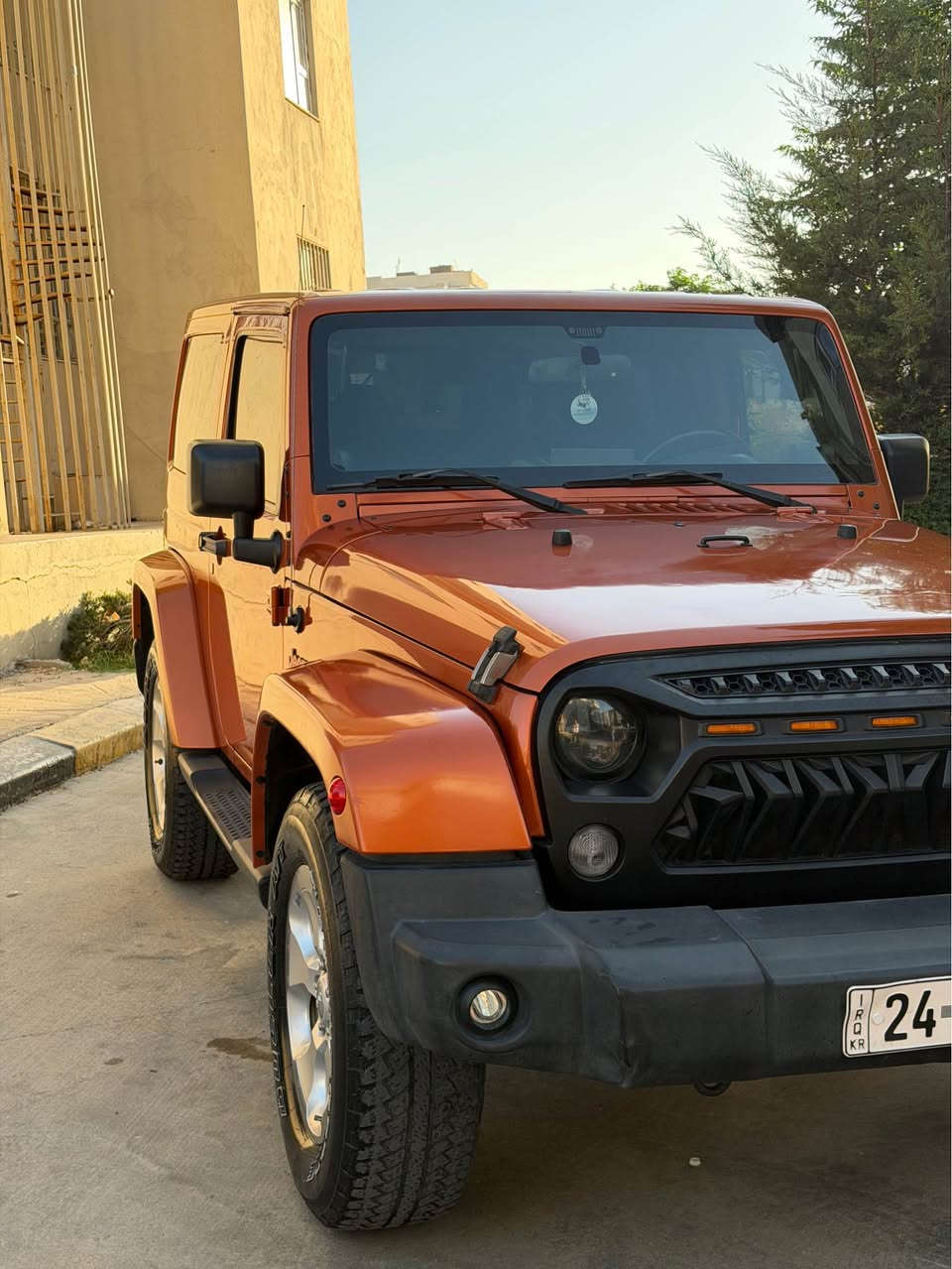 جيب ره گله ر 
مودێل ٢٠١١ دوو ده رگه هه 
سه قف بوكس ٣ قتعه به خ 
بێ دخلی (گێر -مه كینه -تحویل خرامه هه می ب شه رت ) 
ره قه م سه نه وی جدید هتا سالا ٢٠٣٠ 
سعر ١٣٥ مجال 
تله فون *********** دهوك, العراق
