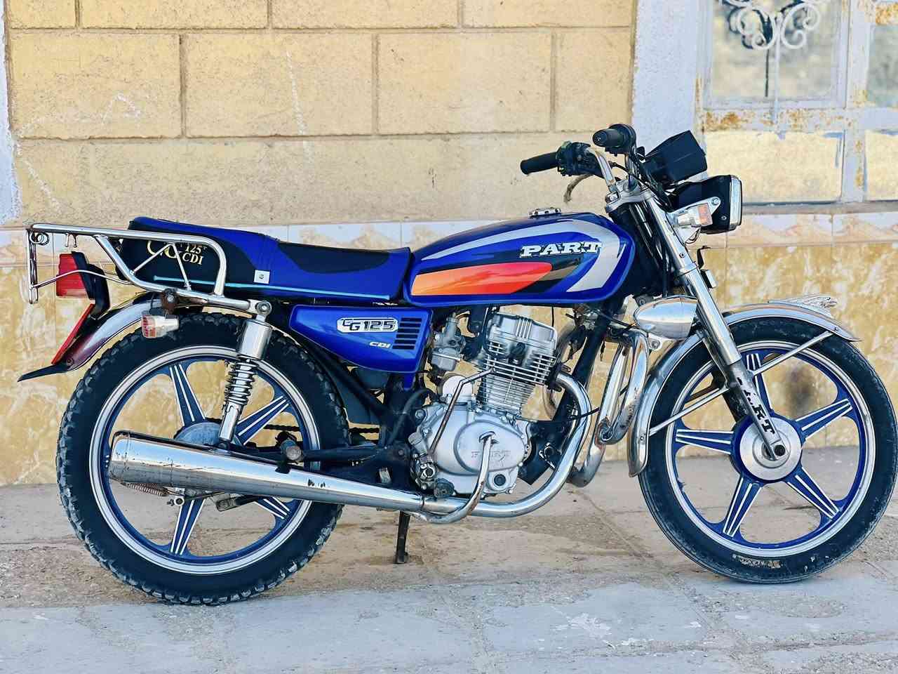 شباب السلام عليكم بارت موديل 20طالعه ب 21 دراجه اوراق اصولي كلش حلوه محرك ناعم ناقصه بس باتري مشيه معدل حلوو سعر 700 وبيه مجال بسيط *********** بيه واتساب
