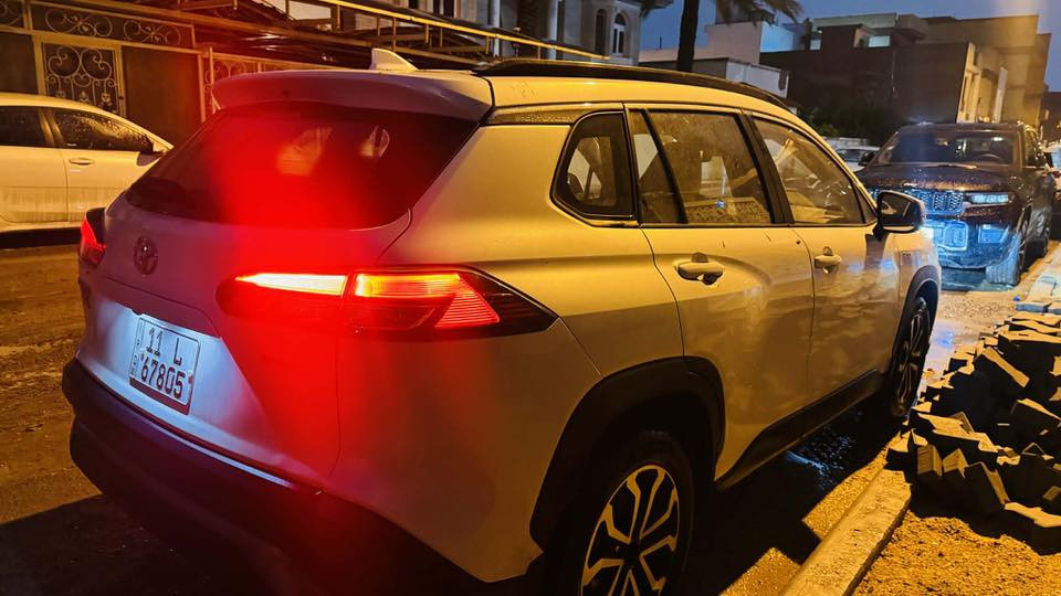 تويوتا فورنتلاندر اس 2025  فول ام العدسات
الموديل: 2025

المحرك: 2000 هايبرد اقتصادي

الممشى: 29 الف كيلو متر 

عدد الاحصنة: 196 

الويل: 17 إنج

نظام تشغيل بصمة + دخول ذكي بدون مفتاح

• شاشة وسطية كبيرة تدعم Apple CarPlay / Android Autoلاسلكي 

• كامرة دوارة بلادي

• كشنات جلد احمر

وكشن السائق كهربائي اصلي 3 وضعيات

• فتحة سقف

• أنظمة أمان متطورة:

  • رادار أمامي وكبح تلقائي

  • نظام تنبيه الخروج عن المسار

  • تحذير النقطة العمياء

  • مانع انزلاق + مانع انحدار

• نظام قيادة متعدد (عادي – اقتصادي – سبورت – هايبرد)

• إضاءة أمامية وخلفية LED بالكامل

• نظام تثبيت سرعة ذكي

• تكييف أوتوماتيكي مزدوج المناخ

ماشيه29

السعر 27 و400

مكان السياره بغداد بيه بارد بصيط بلجاملغ مال سايق

***********
