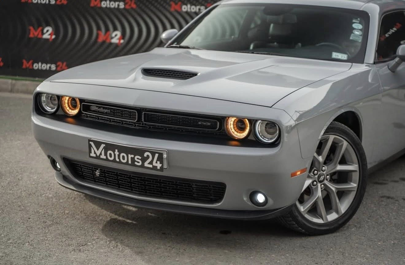 جالنجر GT PLUS 2021 

كشنات كنتارا 
‎كشنات هيتر وتبريد 
سماعات هارمن گاردن 
دشبول جلد 
شاشه كبيره
لانج كنترول 
نظام القياده سبورت وانظمه سوبر تراك 

جاملغ النفر فقط مبخوخ 

مكان دهوك 

***********
