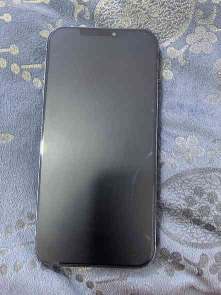 آيفون 12 برو ماكس ذاكره 256 جهاز نضيف مبدل بطاريه فقط الضهر مفطر والشاشه بيها فطر ممبين مكاني بغداد  السعر 275
***********
