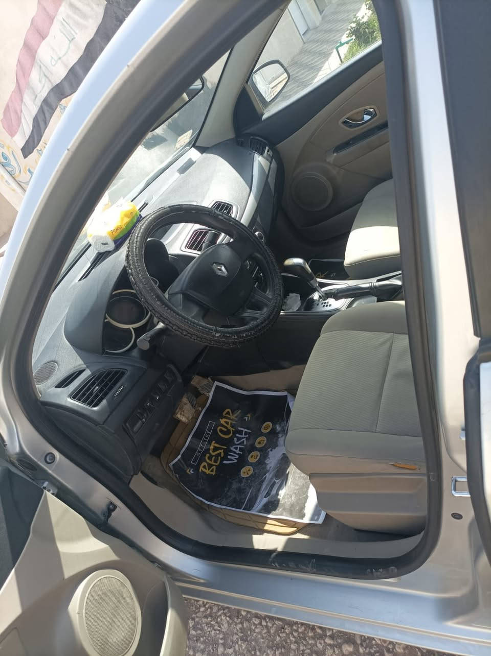 سلام عليكم ورحمة وبركاته رينو فلاونس موديل 2016 السياره جاهزه من كلشي رقم كربلاء باسمي مكفوله من الصبغ والضربه كير محرك تبريد حداديه مكفولات السعر 76 وبيها مجال مكان السياره بابل حله للاستفسار الاتصال بالرقم ***********
