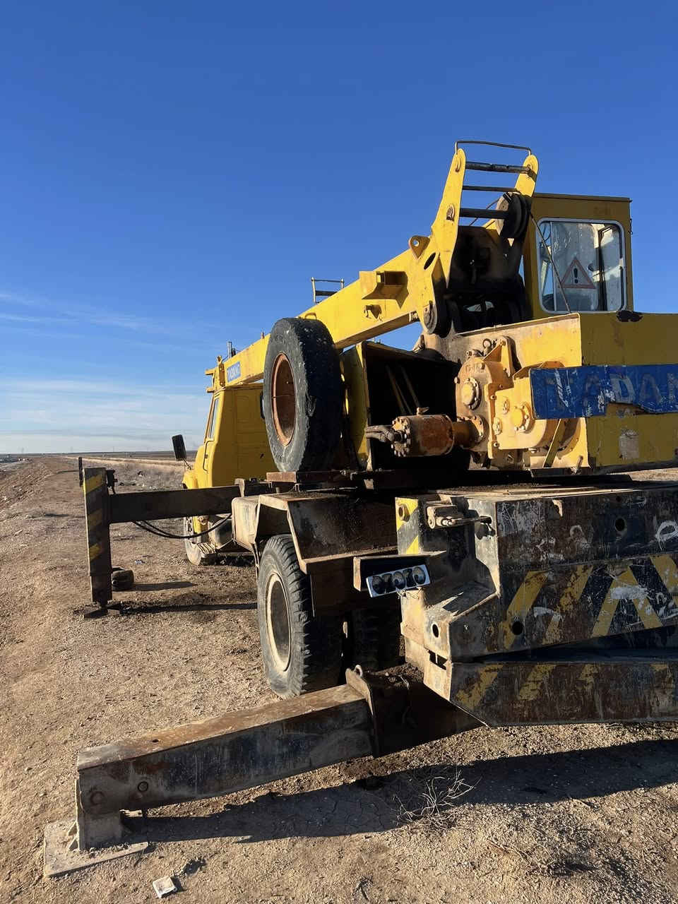 كرين للبيع 10طن  
مكان الموصل ناحية زمار قرية خراب العاشق
للستفسار الاتصال على الرقم التالي ***********
