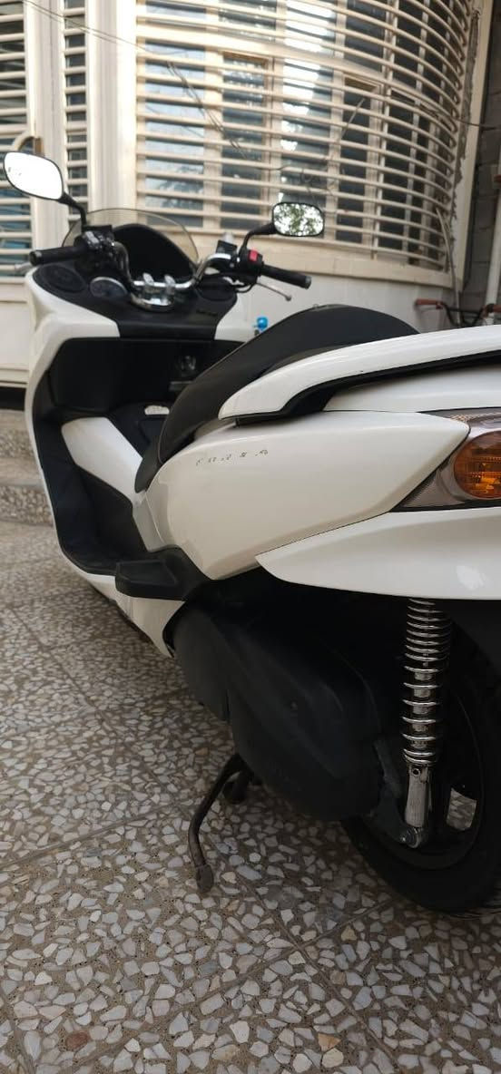 سلام عليكم فورزه0.10 S7٧ 7كير4تحويلات صارله ٤ايام نازله رمبه نضافه كدامك كفاله من شخط كتلوكات شركه وياه مع خوذتين وياه مكان دراجه ديالى للاستفسار ***********
