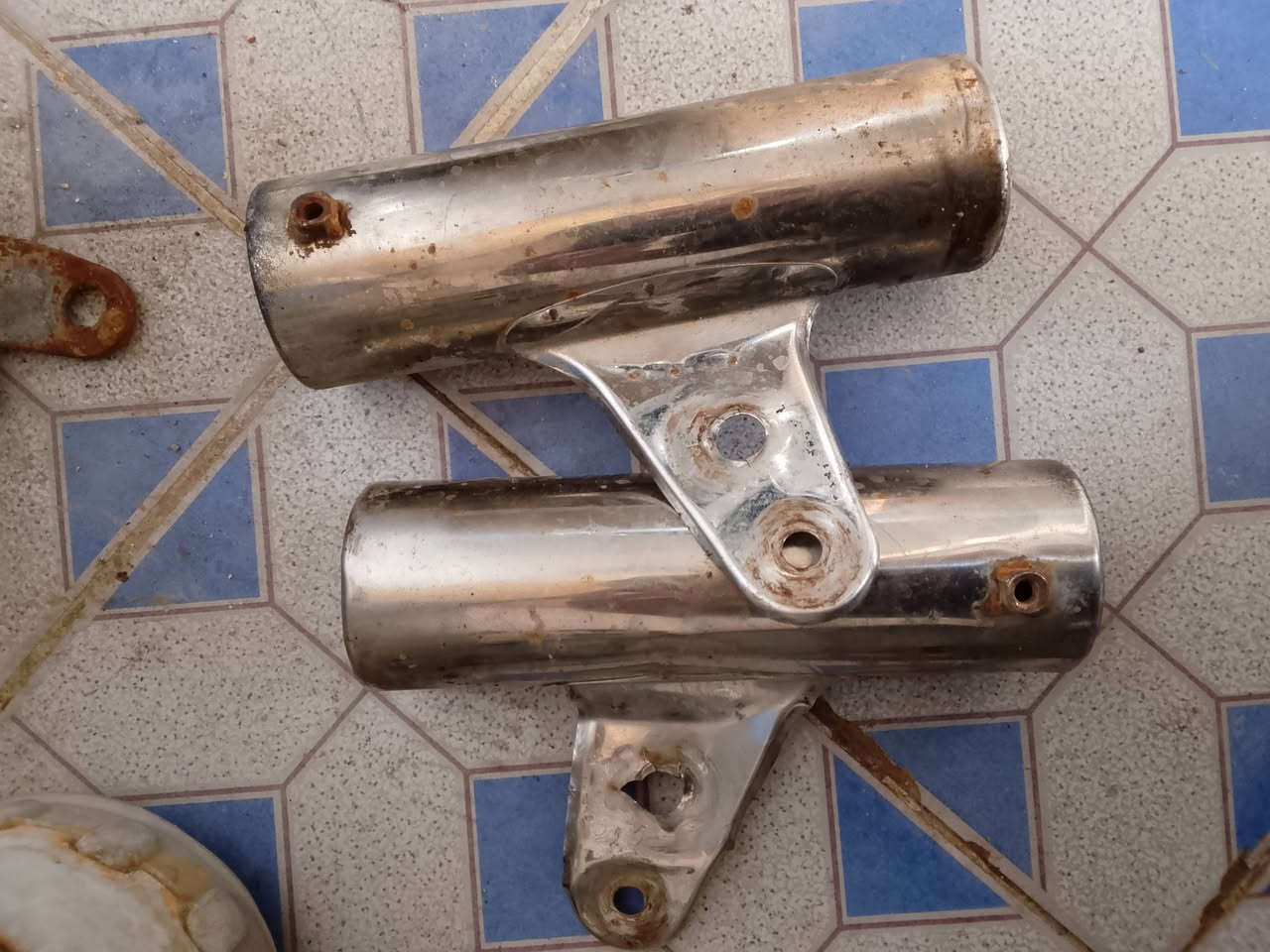 سلام عليكم غراض ستوته للبيع كلمن وسعره 
***********
