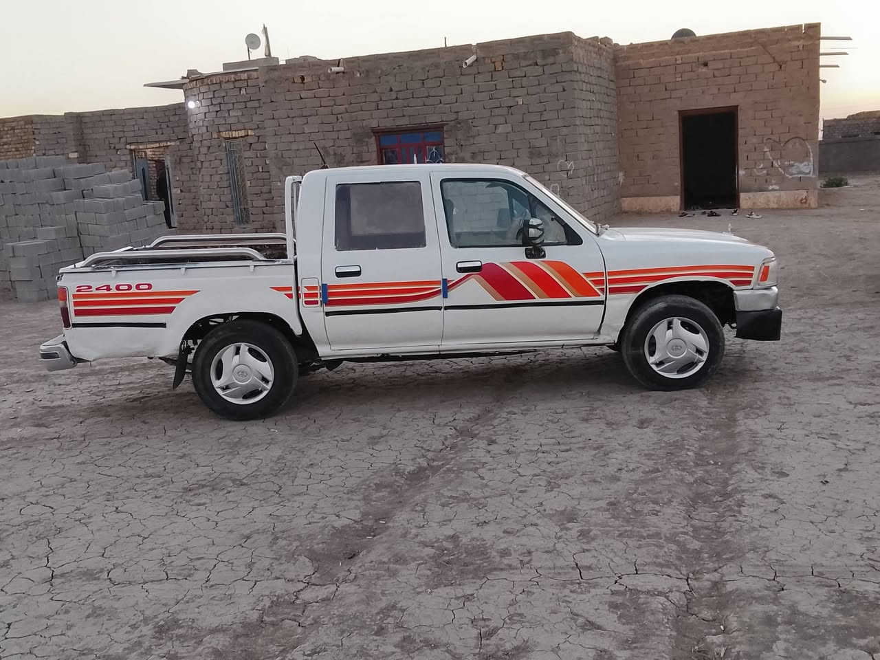 سلام عليكم تيوته 91 رقم قادسيه مشروع وطني شرط تحويل ثاني يوم كير مكفول شاصي لشرط محرك مكفول لشرط جديد مكفولات سياره حلوه نضيفه جاهزه من كلشي ترايك وين ماتريد صبق عام فقط جماليه لادعمه ولا كلبه سعر 38وبيه مجال 
***********
 مكان سماوه الخضر 
بيع او مراوس
