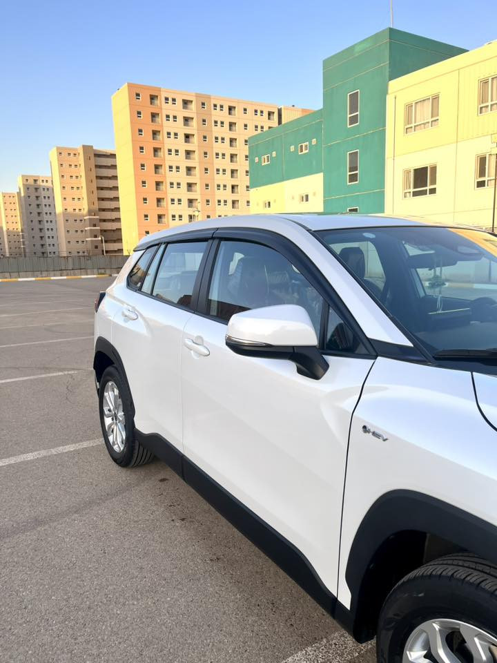 فروتلندر 2024 TOYOTA FROTLANDER
✅ السيارة كامل مواصفات 
✅ محرك 2:0 هايبرد ☘️
✅ فتحة سقف 
✅ لايت زنون + كشافات 
✅ ويل 17 
✅ رادار + تحديد مسار + حساسات خلفية 
✅ زجاج السيارة مغلف عازل حرارة بالكامل 
✅ التبريد مناخ منفصل 
✅ المقاعد جلد احمر
 
⭕️ السيارة ماشية 21 الف استخدام نظيف 
كفالة عامة (كير ومكينة وبدن) ماعدى بارد قليل بدون صبغ باب الجنطة 
رقم السيارة انكليزي تحويل مباشر بأسمي 
مكان السيارة_بغداد مجمع بسماية 
للأستفسار الاتصال ‭0772 699 3099‬
واتساب ***********
