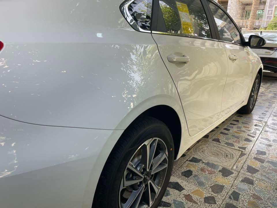 تخفيضات 🔥 تخفيضات 🔥
وصول وجبة جديدة كيا كي 3 زيرو 2025 🎉🎉

كيا كي 3 زيرو 2025 زيروو صفر كيلو متر 0km
مرقم اربيل الجديد 
عقد +تحويل +وكالة مجانا ✅

فول مواصفات 🚗
بصمه تشغيل 
بصمه ابواب 
فتحه سلايد 
حساسات اماميه خلفيه 
مري شفط 
كشنات جلد 
شاشه نفكيشن 
هند بريك بصمه 
شاشه گبيره
مكينه 1500 دبل نوزل 
وبعد بيها مواصفات 

مكان بغداد البلديات  
رقم (𝟎𝟕𝟕14776927)


**إذا كنت صاحب هذا الإعلان وتريد حذفه لأي سبب، رجاءا أرسل رسالة إلى الدعم الفني**