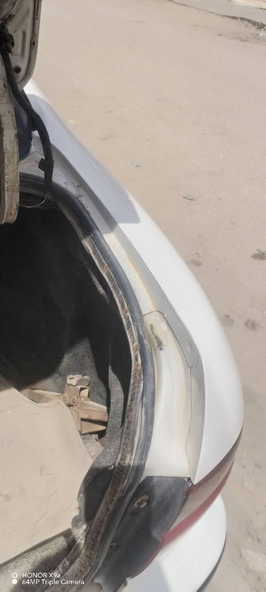 السلام عليكم كرونا موديل ٩٤ للبيع السعر 49 $ بيها مجال قليل للاستفسار الاتصال على الرقم *********** ملاحظة بيها دحجات بلدعاميه الاماميه نقص جامه لايت      مكاني النجف حي الوفاء
