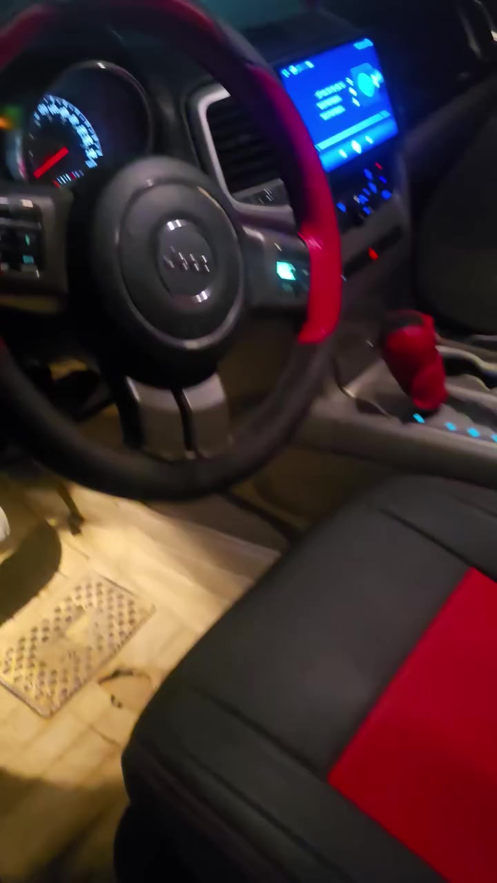 جيب لاريدو
موديل 12 
وارد امريكي 
بيه 3 قطع صبغ  وكرت  بدون دواخل فتحه كشن كهرباء بصمه ابواب  محرك  6 سلندر 3600  جاهزه مابيه اي نقص  تخم تاير حداديه محرك جديد رقم بغداد تحويل سعر 147 وبيه مجال عنوان الصويره.  ***********
