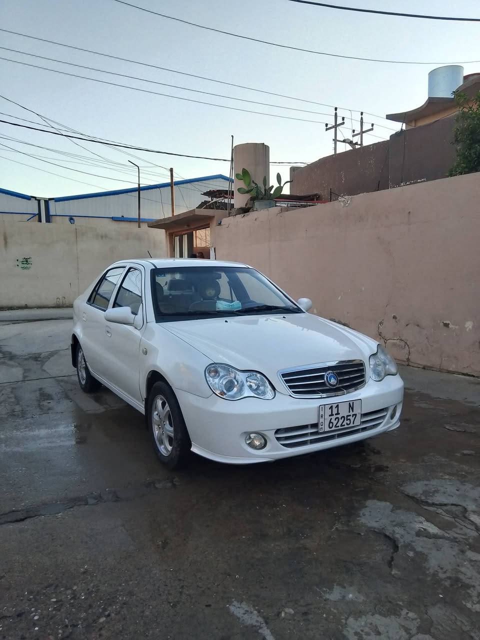 سيكي موديل 2012 رقم بغداد دولي انكليزي شرط التحويل شرط المحرك وكير وكهربائيات وتبريد كلها شغاله بدون ضرر وبدون صبغ ماشيه 166 مسجل شاشه سيارة جاهزة مال بيت السعر 49 وبيها مجال للاستفسار *********** أو ***********
