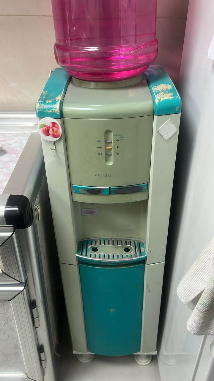 مايكرو ماركه كونيود نظيف كلش
براد ماء ماركه جنرال صح شكله تعبان بس يجمد ومي ثلج بي وبي تسخين هم
فرن كهربائي ماركه تريميكال كلش توب وحرارته عاليه فقط اليدة مكسورة
طباخ شغال وناره عاليه وزركه. نقص بس جامه مكسورة
مكاني حي الجهاد بغداد, العراق


**إذا كنت صاحب هذا الإعلان وتريد حذفه لأي سبب، رجاءا أرسل رسالة إلى الدعم الفني**