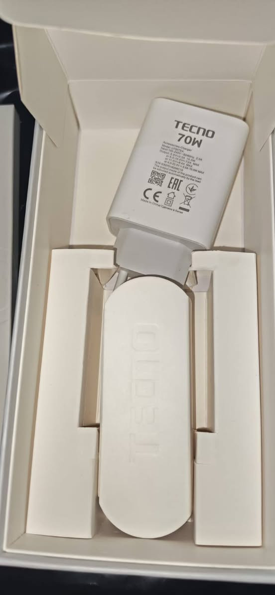 سلام عليكم جهاز غني عن التعريف تكنو كامون ٣٠برو 5G مجرد مفتوح من الكارتونة الجهاز ما مستخدم ٣٥٠ بي مجال كلش بصيط حك جية *********** بغداد بلديات قرب نادي الصناعة

