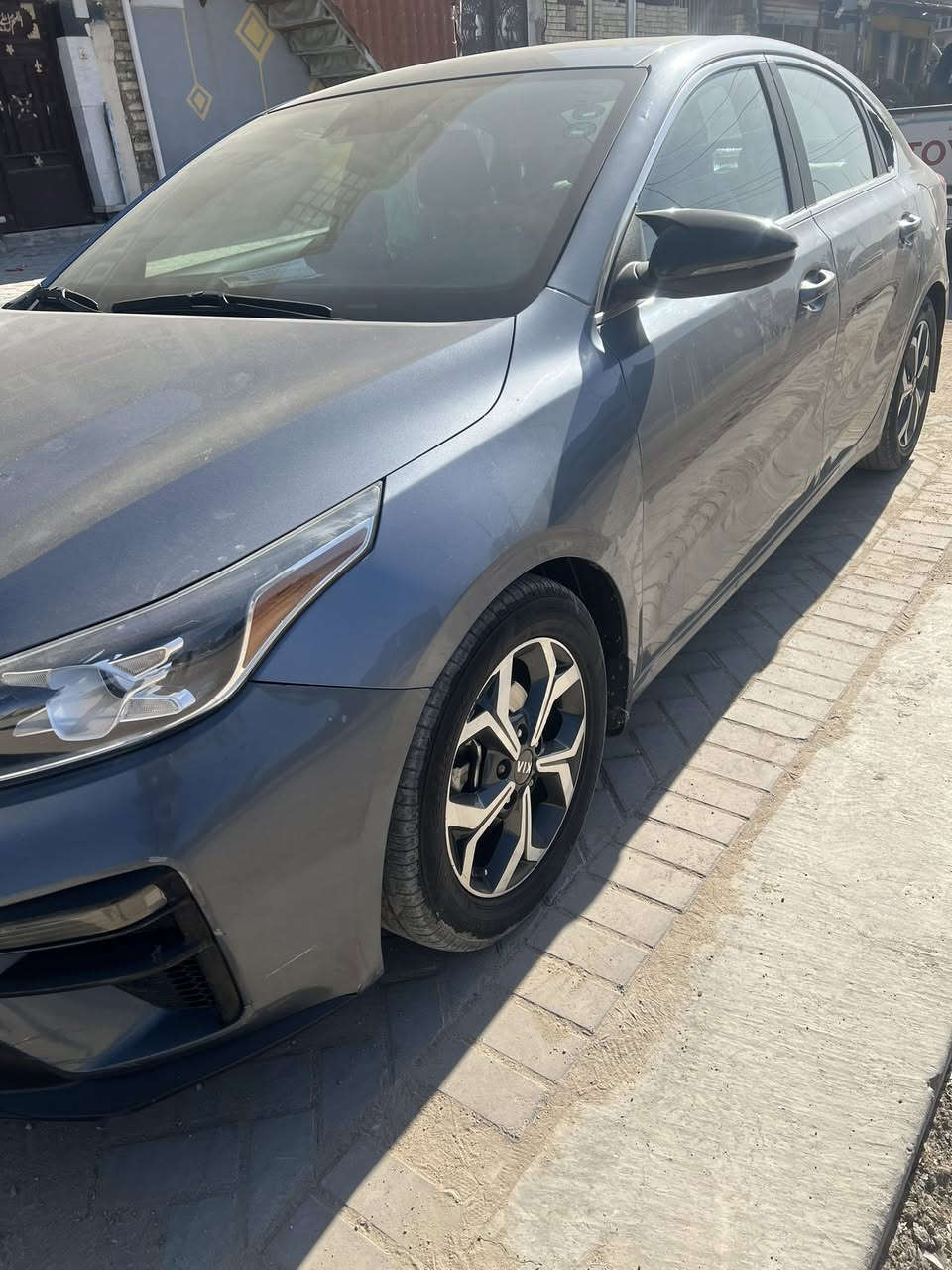 فورتي موديل 20 كندي حادثه دعميات بس بس بالعراق انضربت باب السايق والوره مصلح ع بارد 
سياره كلش حلو فول مواصفات عده البصمه 
ماشيه 172 لف سيارة جاهزه من كلشي رقم اربيل باسمي
***********
