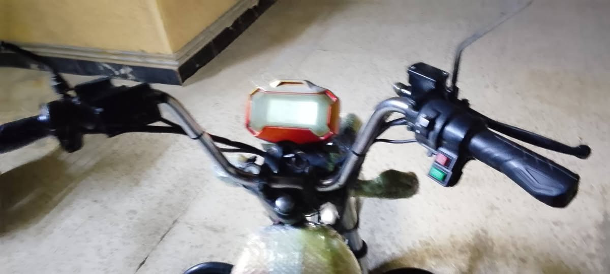 موطور هارلي نوعيه بغداد موديل 2023 موطور حلو نضام 5 بطاريات دبل كبار حجهن 36 امبير  جدد لك كلهن يقرن 11 وعل الفحص قبل شهر من شادهن فول بطارياته جدد لك كهربائيته شغاله لايت هورن كله شغال شاحنه جديده مع البطاريات تايرات جدد لك السعر 270 وبي مجال للشراي سعره سعر لشه العنوان الفلوجة حي نزال ***********//*********** واتساب عل الكورك
