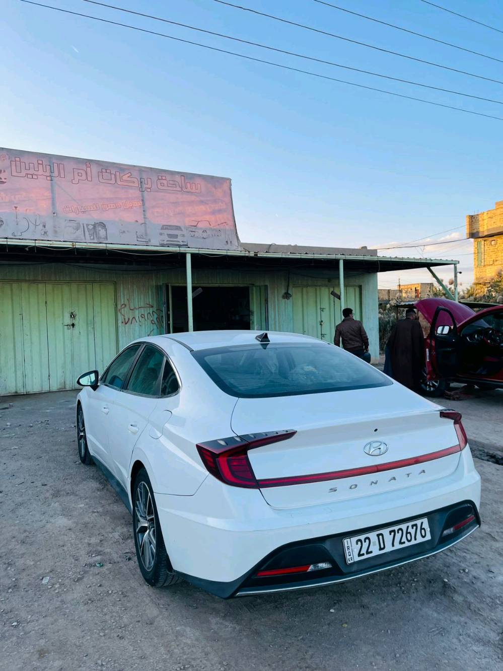 سوناتا موديل 2020 محرك 2500 رقم أرييل بأسم البائع وارد امريكي كلين مكفوله من الضرر والغرق جديده كلش ع وضع الشركه برغي مامفتوح بيها ماشي99 الف ميل بغداد شارع فلسطين مكان السياره 
