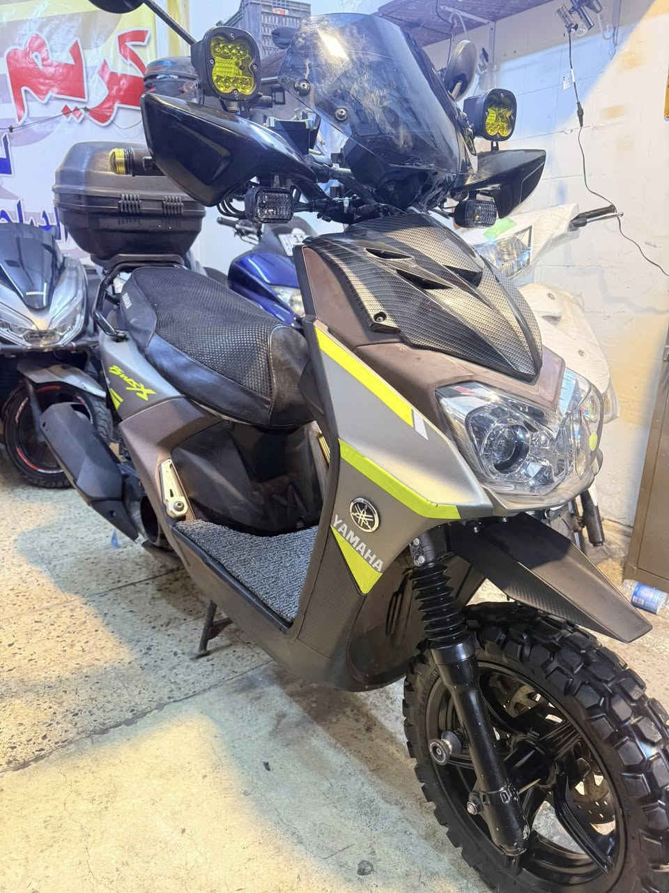 سكنس جبلي حديث
مرقمه فول تزويد 
ماشيه 32 على ورقه مزاد يابان 
***********
معرض كريم الربيعي 
فضوه عرب ثاني فرع على يسار
فرع الجامع
