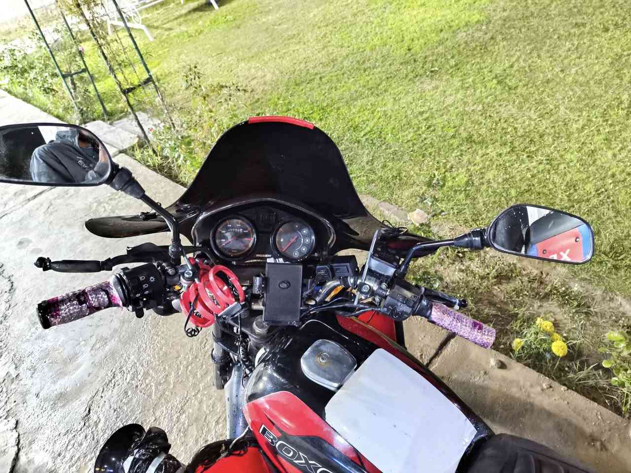 السلام عليكم
دراجه بوكسر موديل 22 مرقمة تحويل ثاني يوم 

لوحات كامله بس بعدني مارايح جايبهن المهم بس تحول يشدولك الأرقام الدراجه مكفوله ماتذب عليهاا شي مرتبه وجاهزة للشغل تايرات كهربائيات لايت زنون HD فول 🌪 

السـعـر مليونين وبيهاا مجال 🤝

العنوان بغداد أبي غريب

رقم الهاتف ***********

***********
