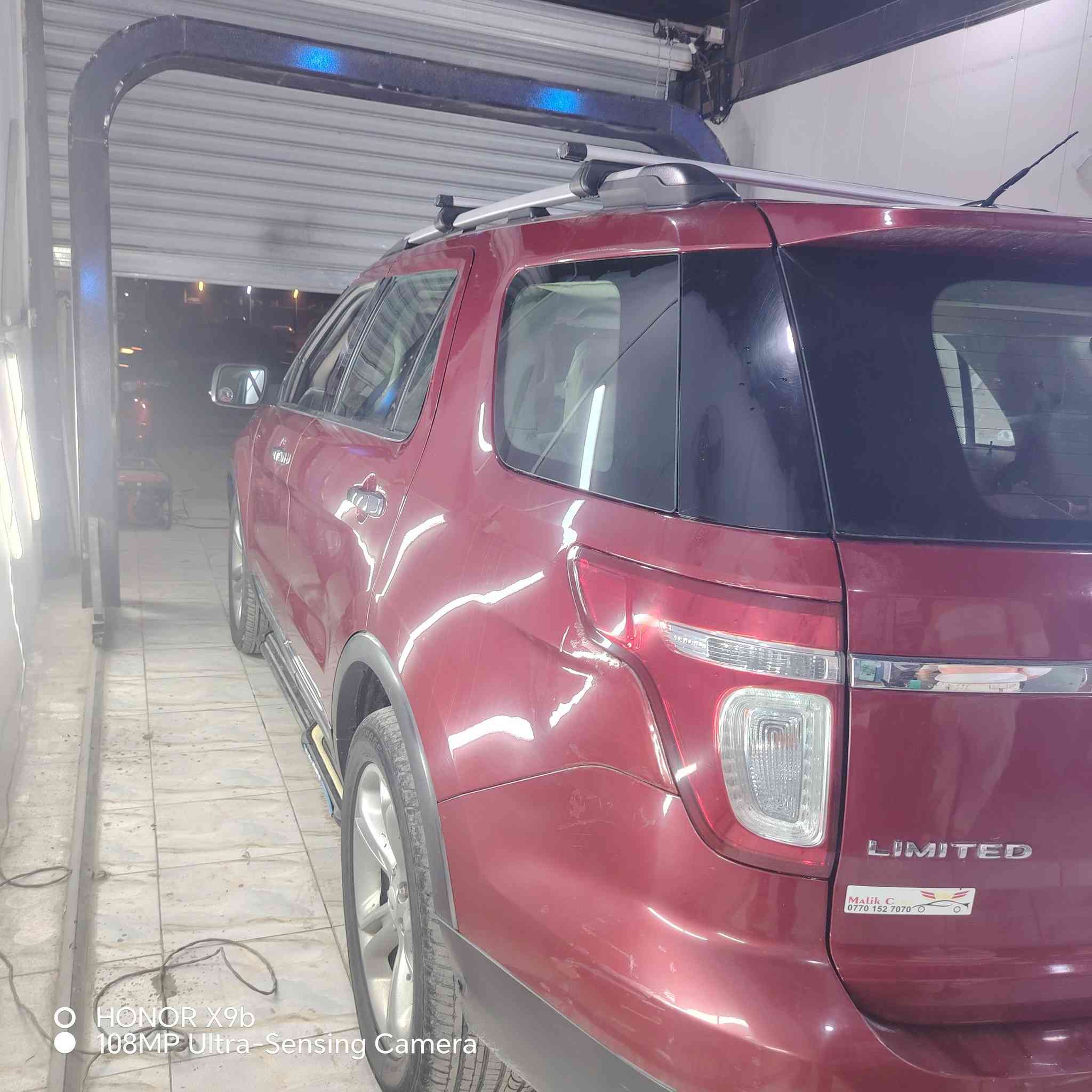 سلام عليكم فورت اكسبلور لبيع موديل 2013 خليجي رغم شمالي السنوية بسامينة تحويل مباشر السيارة مكفولة وموجود السونار والسعر 145 وبيهة مجال بصيط والباقي التفاصيل علة عاذة الرقم ***********.. ***********
