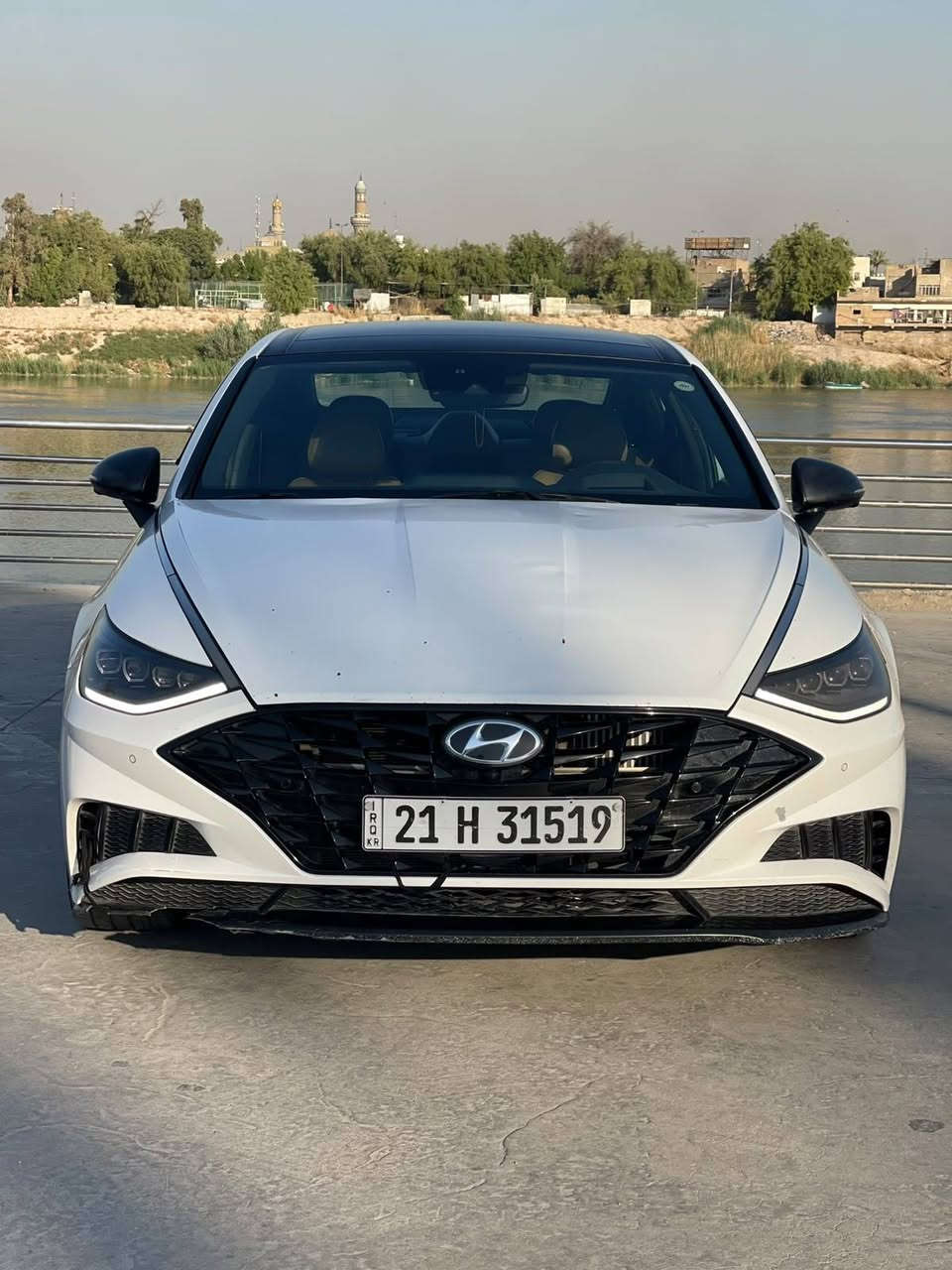 سوناتا 2021 لمتد اعلى فئة 1/1  Vip
لون ابيض  بانوراما 
(( حادث سطحي كلش خفيف  لغد وشاصي مكفول  )) 
بدون ارباك بدون دواخل 
المواصفات : 
((السياره تتقدم وترجع بالريمونت))

.داتا شو عرض على الجامه الامامية
شاشه الحجم الچبير تدعم كار بلي 
.محرك 1600 تيربو رياضي 
.داخل جلد جملي مميز  
.خمس كامرات 360 درجة 
.رادارات 360 درجة 
.كراسي كهرباء امامي  
.كرسي خزن ميموري
.كراسي جلد ( تدفئه + تبريد )
ستيرن تدفئة 
.رادار مانع تصادم امامي وخلفي
. رادارت جانبية ( تحذير النقطة العمياء ) 
. هاندبريك كهرباء 
.اوتو هولد
اوتو بارك
. تحكم ستيرن جهتين 
. كير رياضي بل ستيرن شفتات
.جنطة كهرباء ذكيه عند الاقتراب تفتح
. عدادات ديجتال تتغير الوانها مع وضعيه القياده
.اناره لد بالدشبول والابواب تتغير عن طريق الشاشة 
. اضاءة خلفية ليد 
. ويل كب الكبير 
. تشغيل عن بعد
. وضعيات قيادة عدد 4
. تحديد سرعه 
. تحديد مسار
سياقه ذاتيه
. سماعات نظام Bose العالمي 
.كاميرا جانبية بالعينه مع تشغيل الاشارة 
. شاحن لاسلكي ( wireless ) 
.ماسحات اوتو ويا المطر تشتغل وحدها 
تخم تاير جديد وباتري ايضاً جديد
وبعد بيهه هواي مواصفات اعلى فئة
رقم سليمانية بأسمي هزه وسنويه جدد مكانها بغداد
سعرها 153 وبيها مجال
 اي استفسار ***********
آني مكلف بالنشر اتصل عالرقم بي واتساب وعيوني الك
