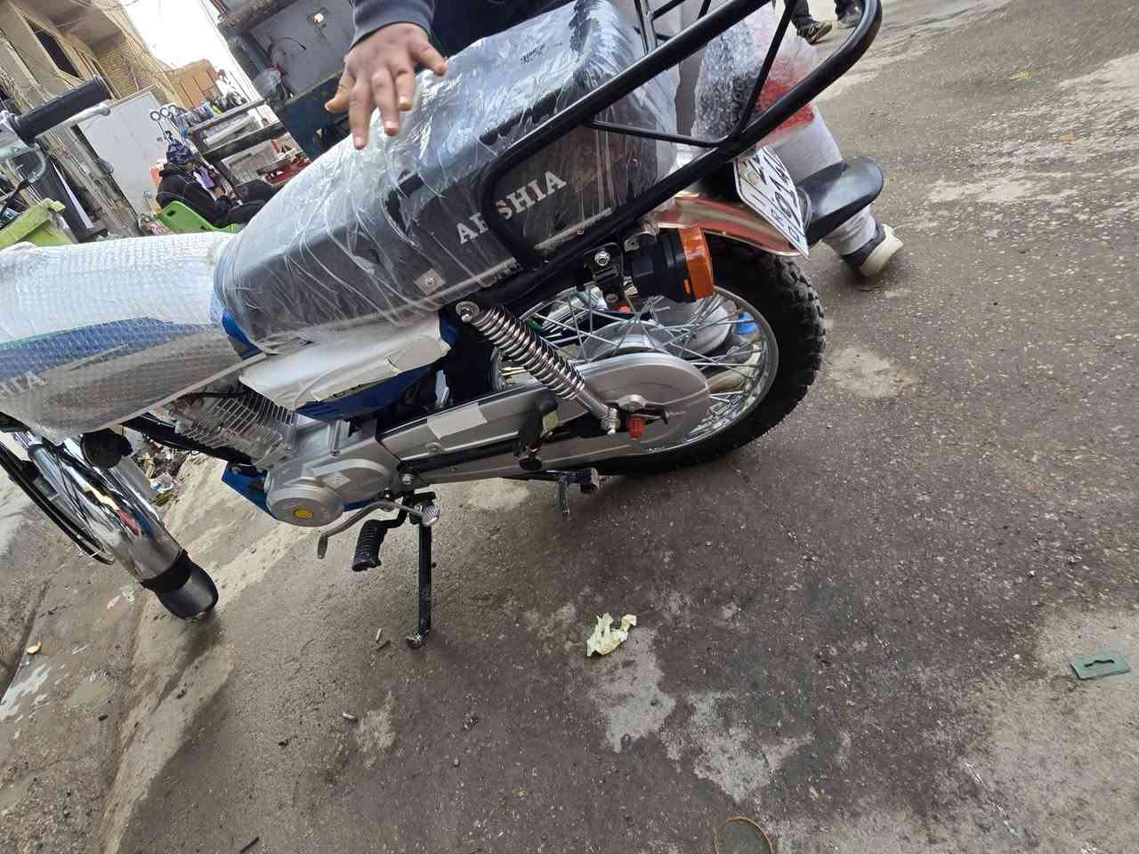 مرحبا شباب اربع كير مديل  25 رقم نجف نكليزي دراجة جدن نضيفة شوفت عينك كلشي ما مبدل بيهة على وضع العارضي كفالة من كلشي السعر خاص المكان نجف شارع المدينة ***********
