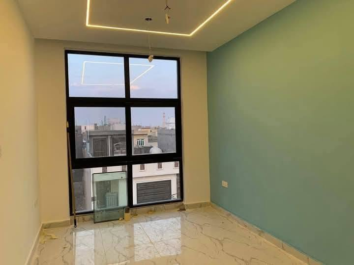 سلام عليكم اشتغل صبغ خارجي داخلي بسعر مناسب 100متر 110الف والغرفة الواحده35الف مع التصليح زائد ورق جدران فلين داخلي مدارس مولات دوائر حكوميه بسعار 🏘مناسبه جدا استفسار اتصل على الرقم *********** شي بسيط من شغلي ان شاءالله يعجبكم ❤📞
