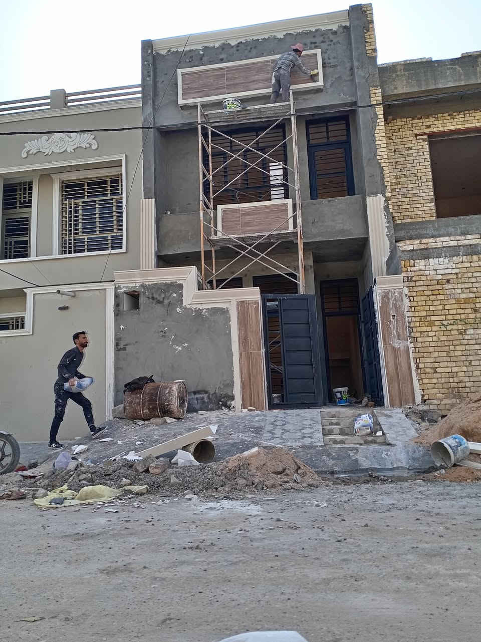 تم واجهه بفوم التركي والسيراميك اللوح واصباغ Sb العراقيه الخالدي لديكور والاصباغ ***********
